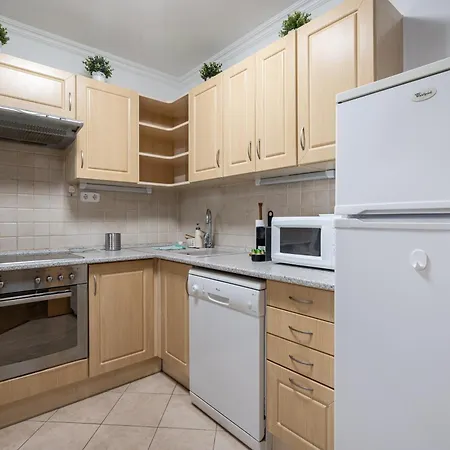 Moonlit Muse Apartamento