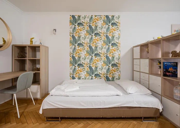 Moonlit Muse Apartament *